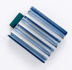 Lincoln Military Metal Curry Comb - Lincoln