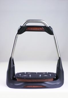 Freejump Air's Staight Eye and Angled Grip Tread - Choco